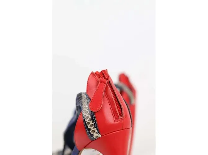 Alexander Mcqueen Tacones de cuero Azul 