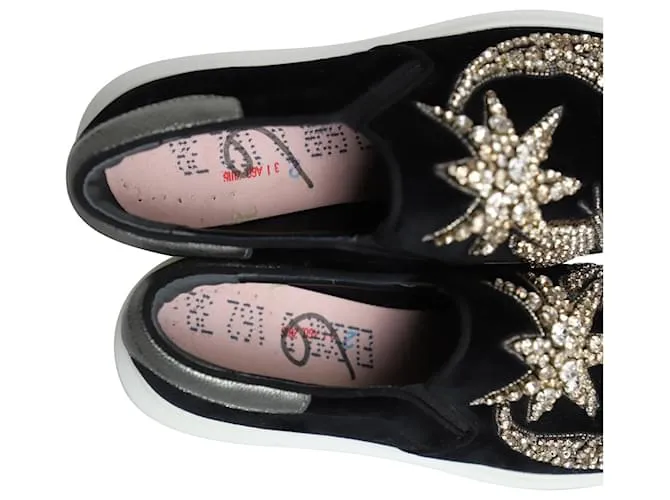 Alexander McQueen Zapatillas Slip-On con Adornos de Cristal en Terciopelo Negro 