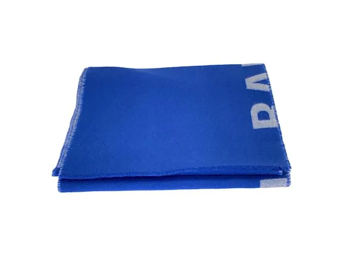 Chal de lana azul Balenciaga 