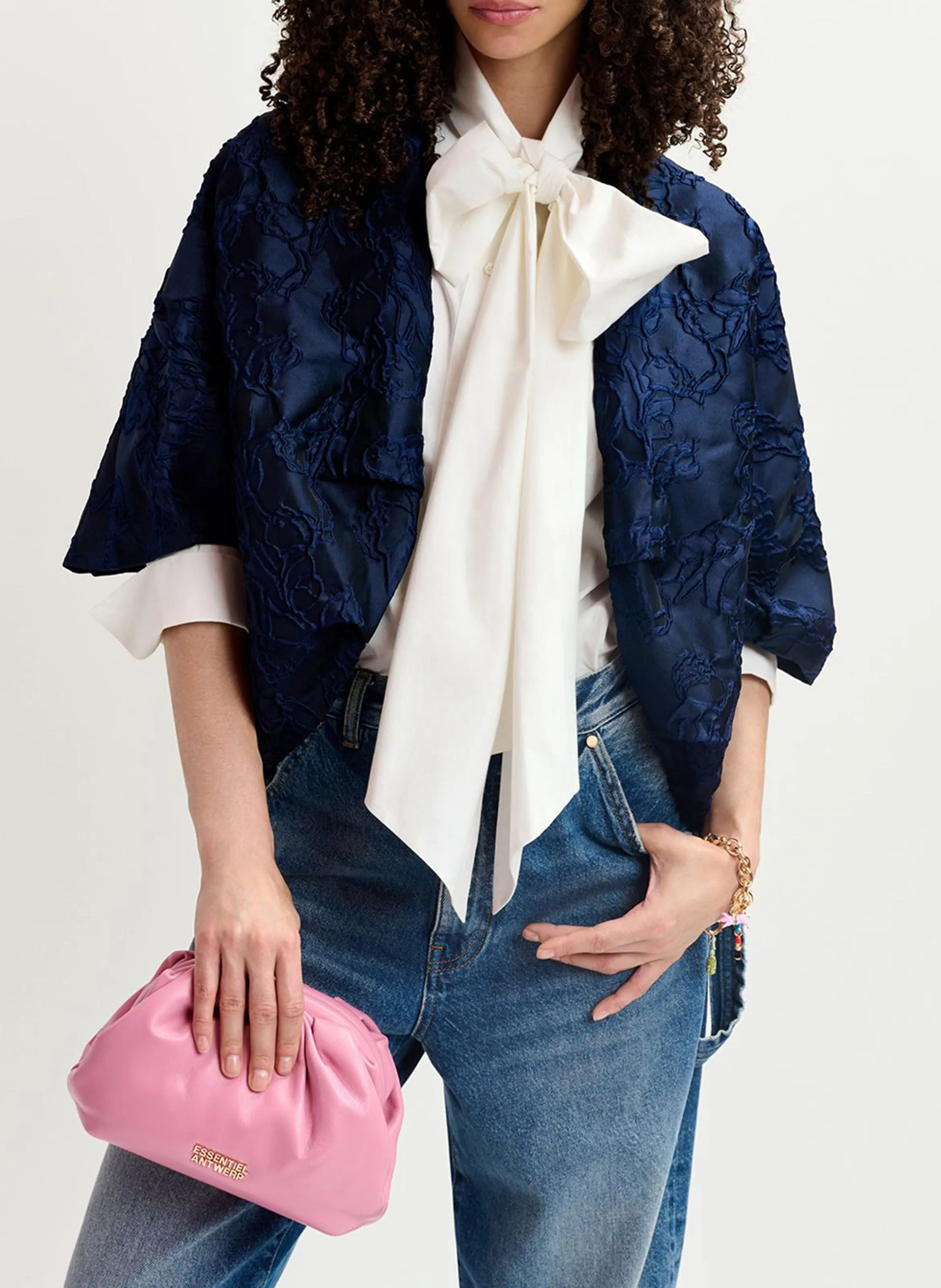 ESSENTIEL ANTWERP GENUINE - Chaqueta amplia cuello redondo en jacquard estampado en azul