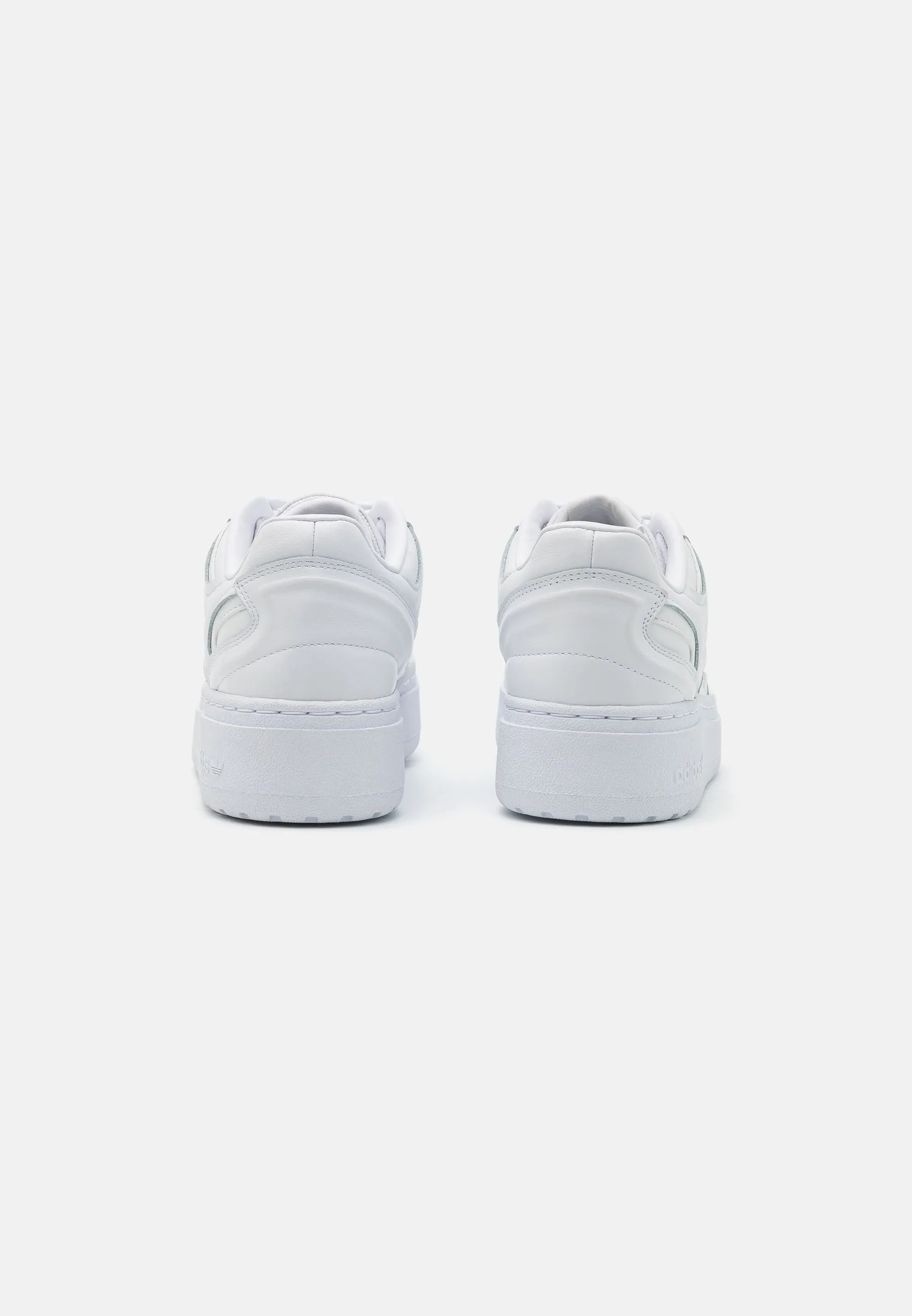 FORUM XLG - Zapatillas