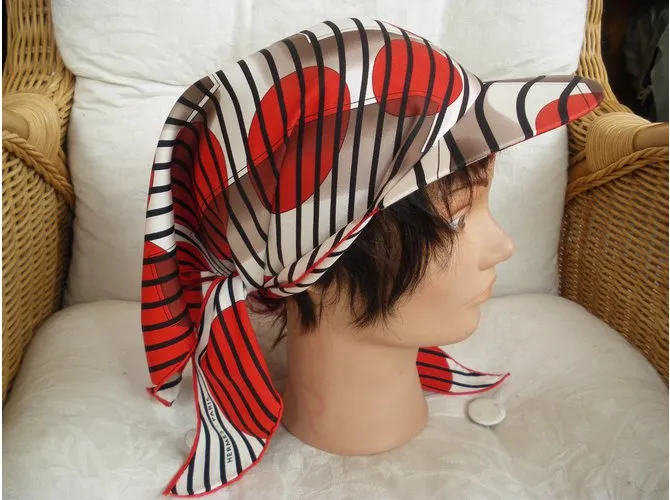 Hermès Sombrero / Sombrero / bufanda para atar Multicolor 