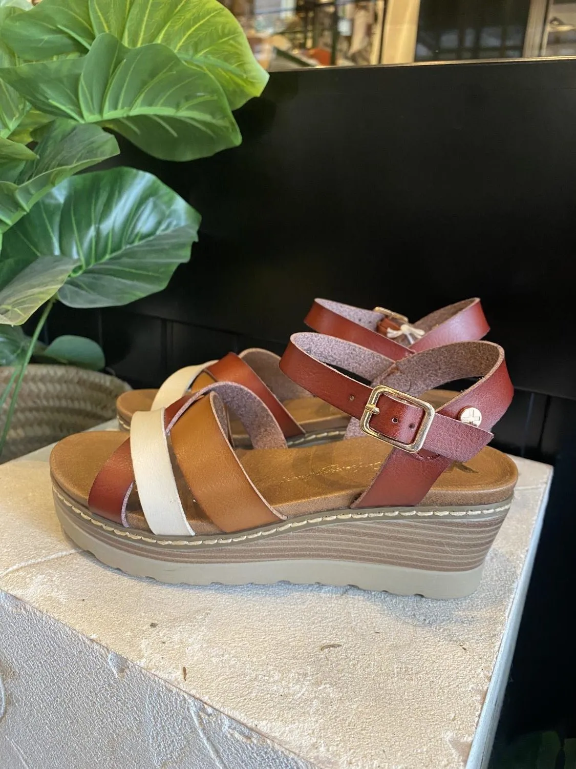 Sandalia Xti 142849 Camel