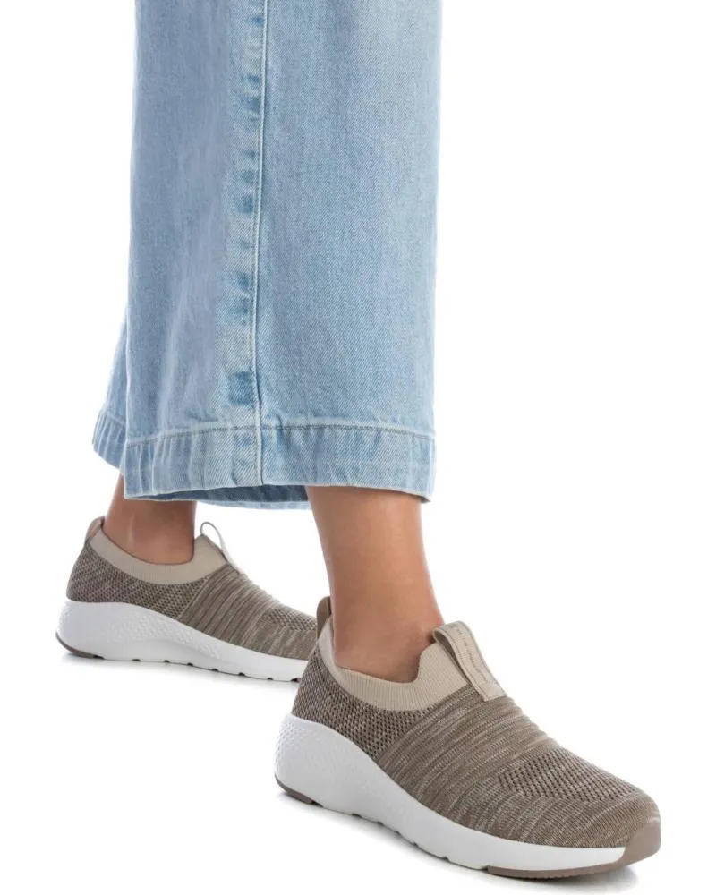 Zapatillas deporte XTI  de Mujer 143179  BEIGE